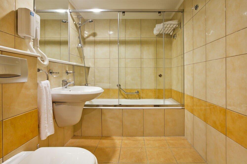 Foto del baño de Alexandra Hotel