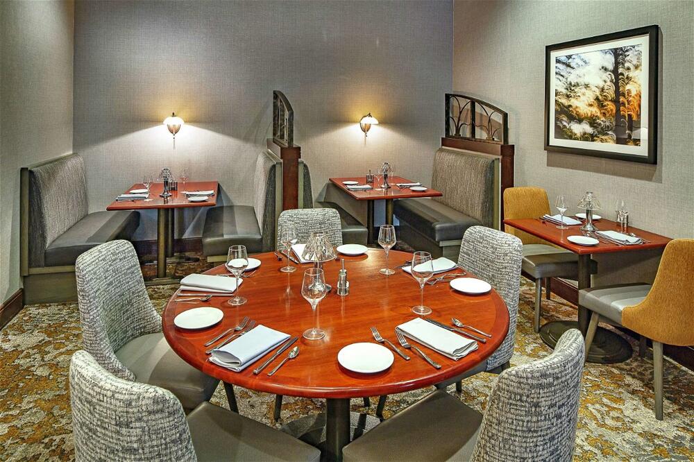 Foto de restauración de Hotel Hilton Sacramento Arden West