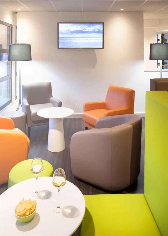 Foto de las zonas nobles de Hotel ibis Styles Beaune Centre