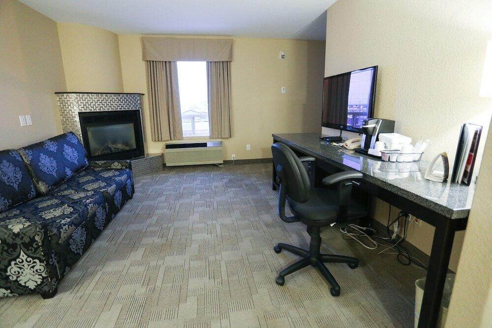 Foto de una habitación de Hotel Days Inn by Wyndham Calgary Airport