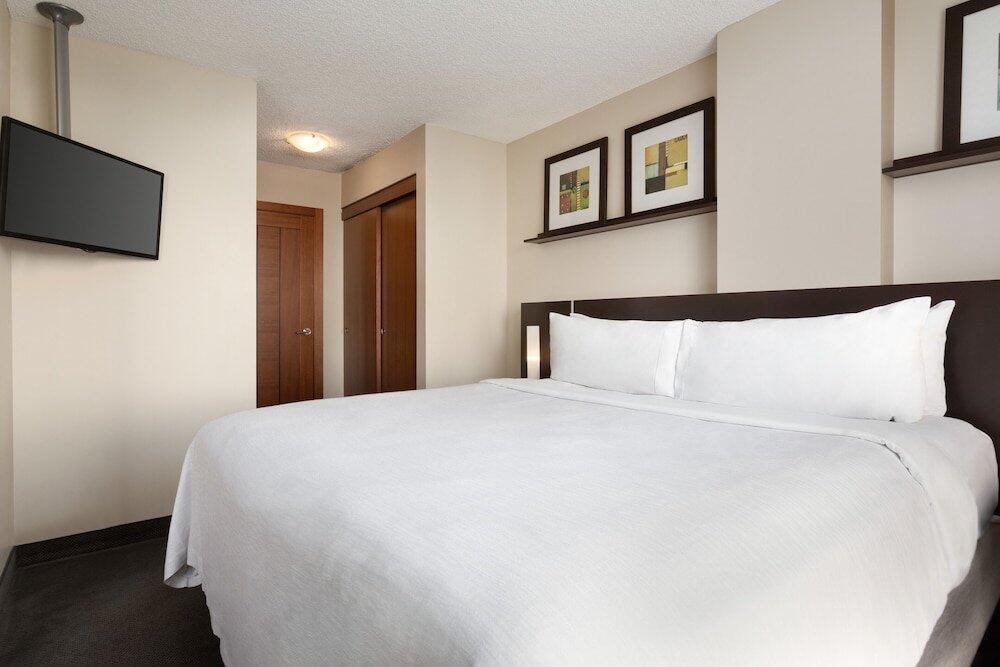 Foto de una habitación de Hotel Embassy Suites by Hilton - Montreal