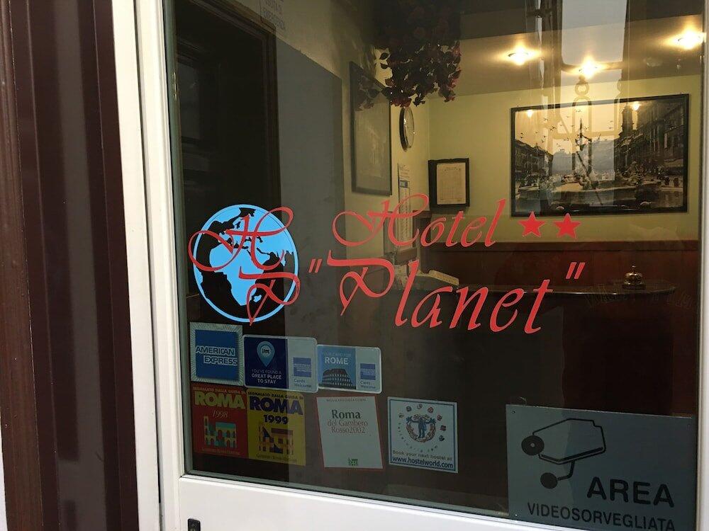Foto del exterior de Hotel Planet