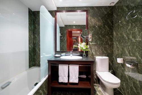 Foto del baño de Gran Hotel Attica21 Las Rozas