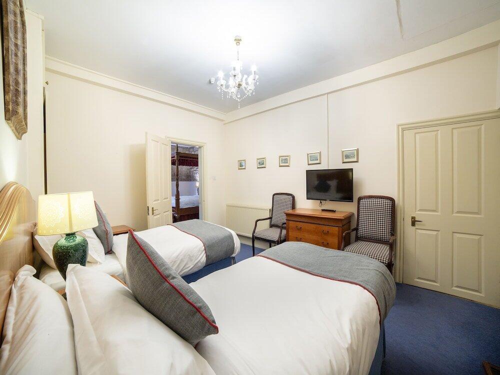 Foto de una habitación de Hotel OYO Bailbrook Lodge