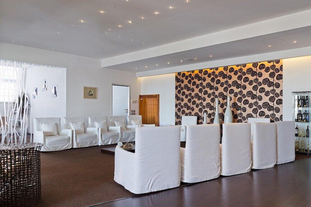Foto de las zonas nobles de Mediterranea Hotel &amp;amp; Convention Center