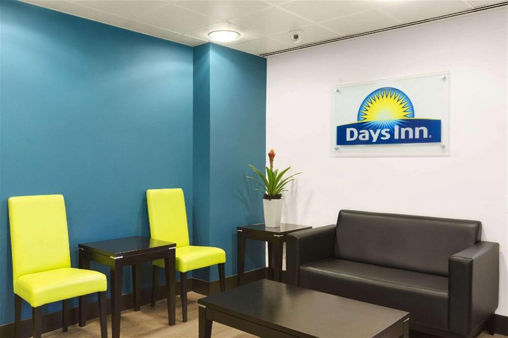 Foto general de Hotel Ramada by Wyndham Cobham