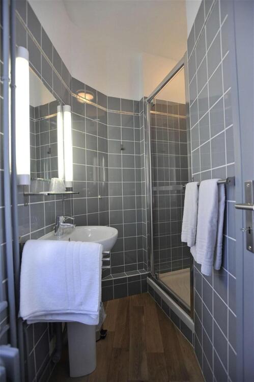 Foto del baño de Hôtel des Falaises