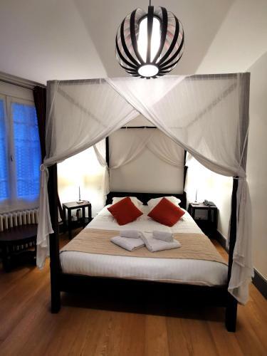 Foto de una habitación de Hôtel des Falaises