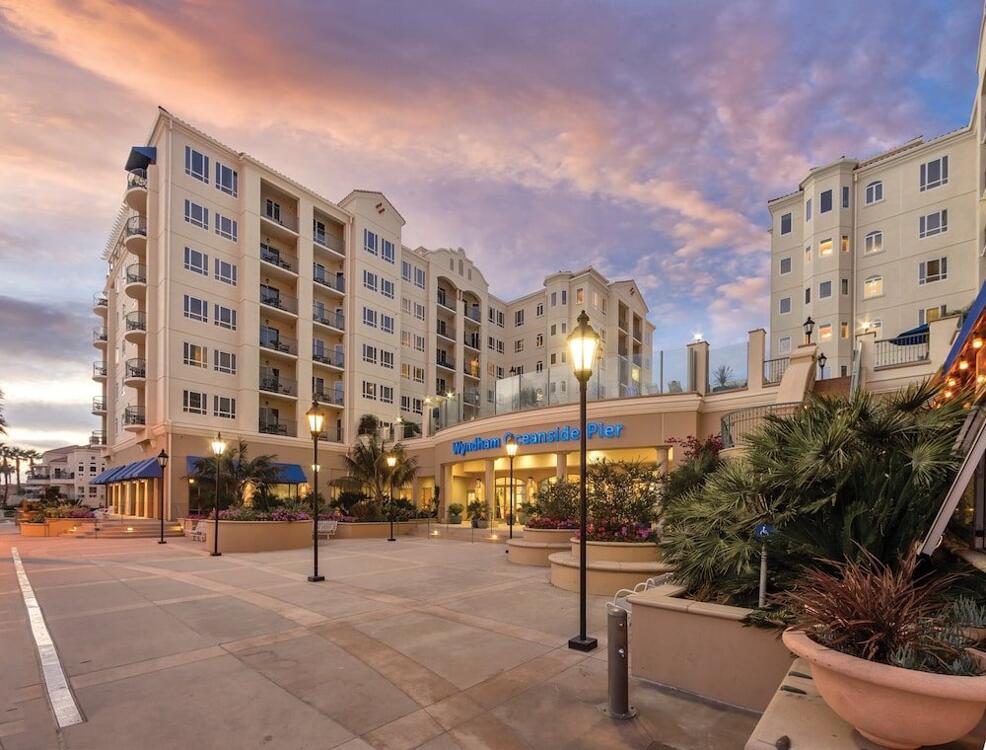 Foto del exterior de Hotel Club Wyndham Oceanside Pier Resort