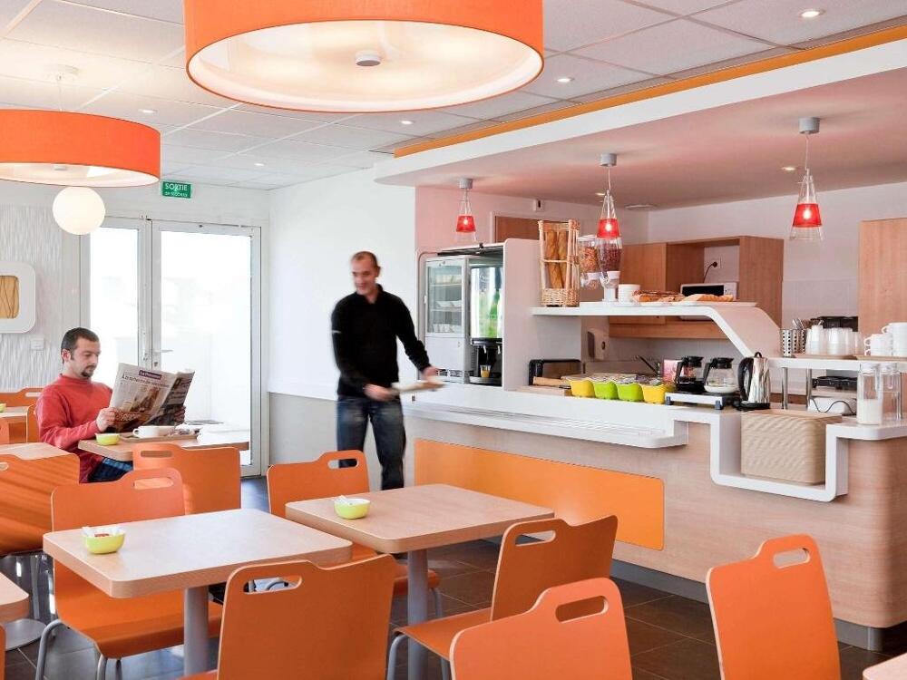 Foto de restauración de Hotel ibis budget Istres Trigance