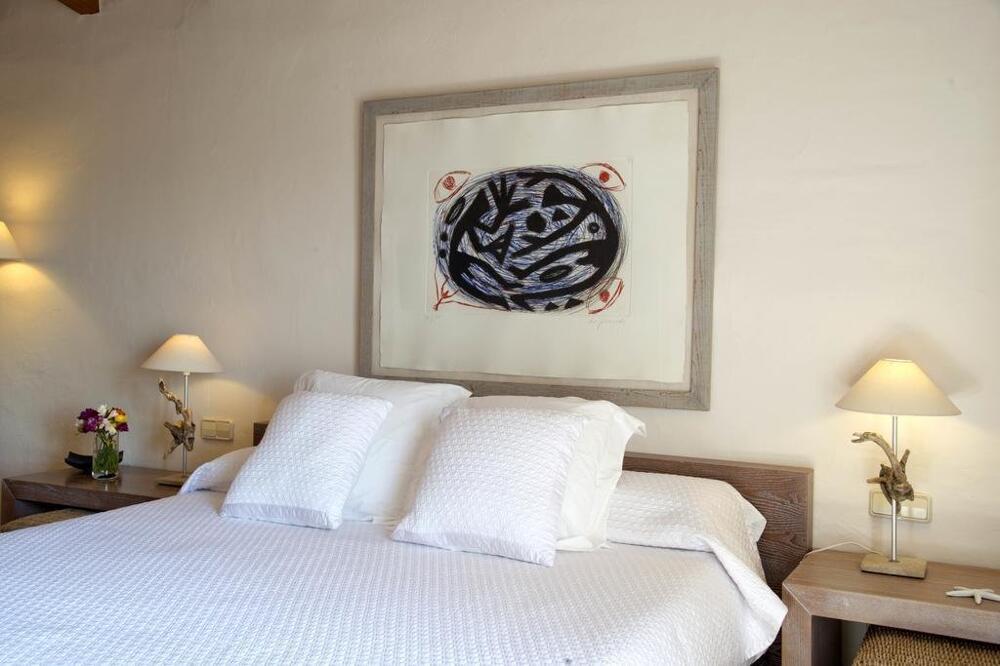 Foto de una habitación de Cases de Son Barbassa Hotel &amp;amp; Restaurant