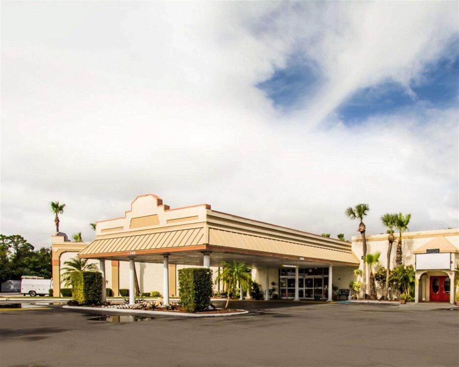 Foto del exterior de Hotel Econo Lodge Port Canaveral Area