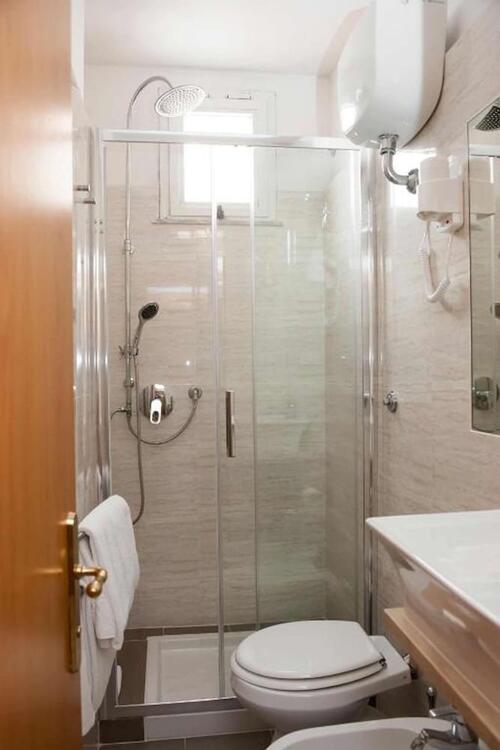 Foto del baño de Hotel Touring