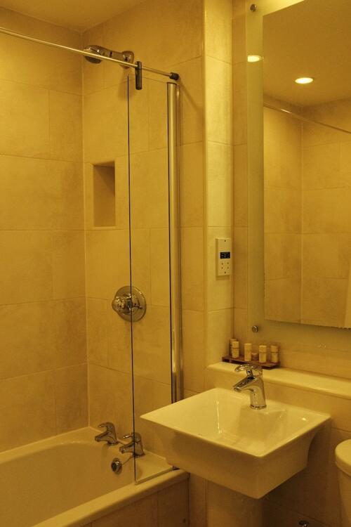 Foto del baño de Best Western Garfield House Hotel