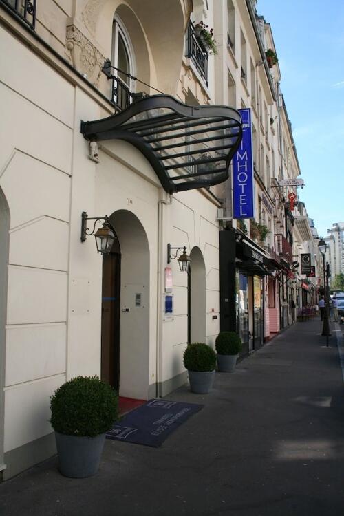 Foto del exterior de Timhotel Tour Montparnasse