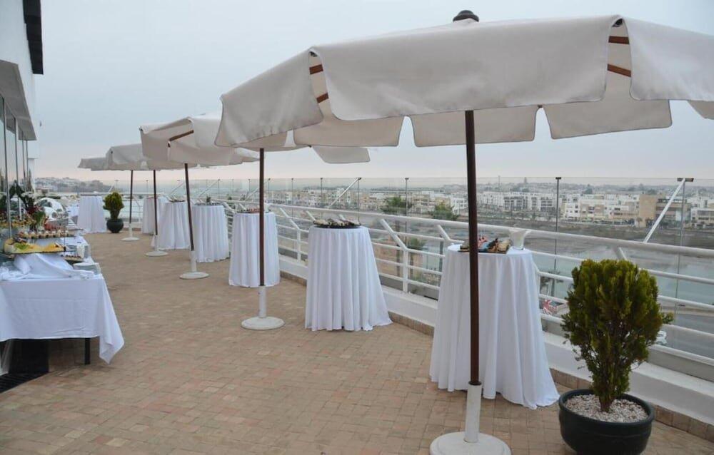 Foto del exterior de Hotel Farah Rabat