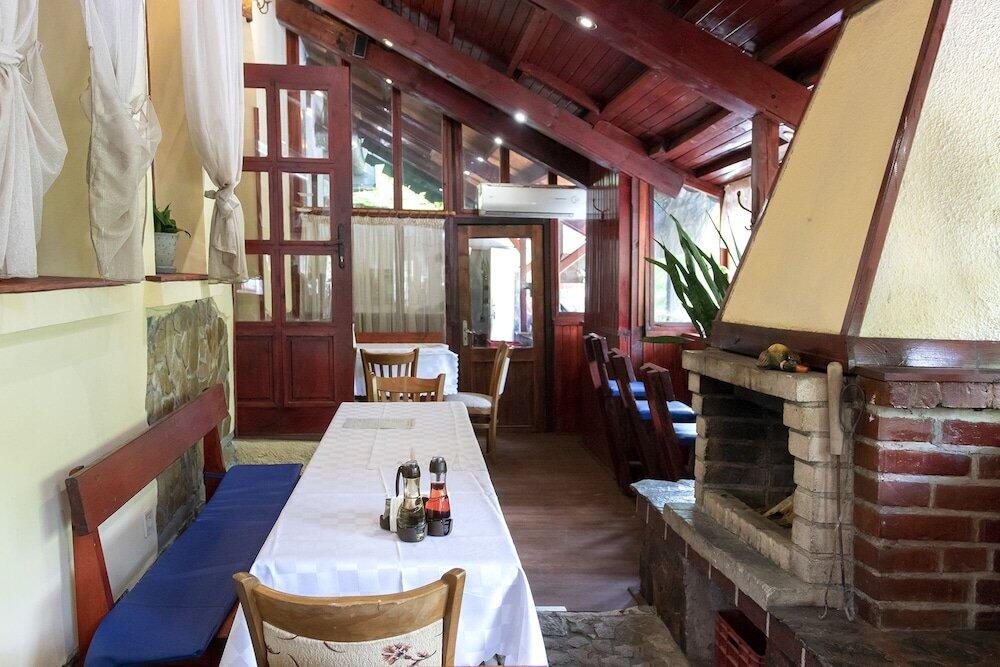Foto de restauración de Medic Hotel