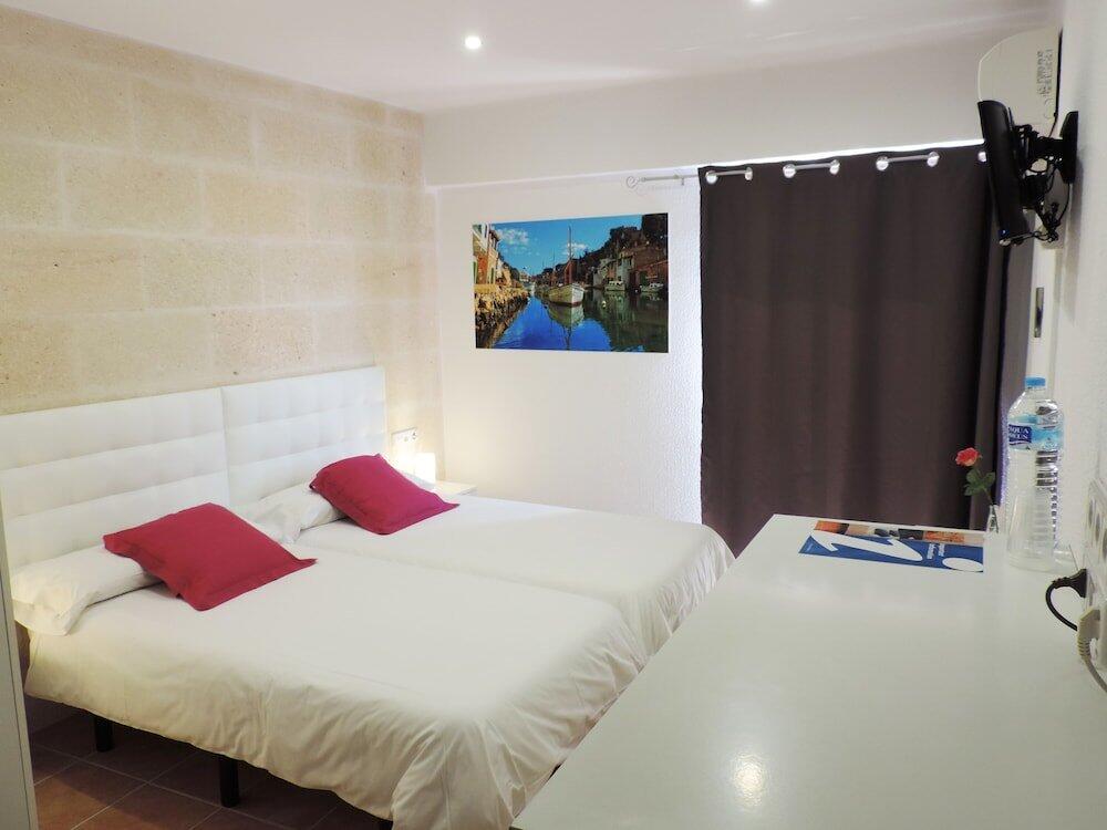 Foto de una habitación de Apartamentos Marblau Mallorca