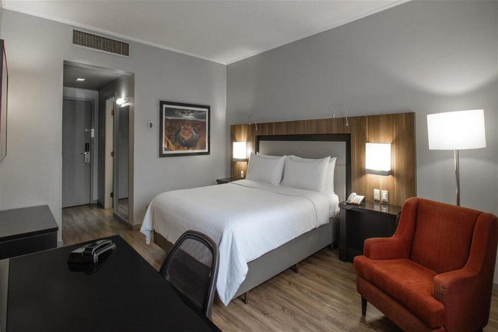 Foto de una habitación de Marriott São Paulo Airport Hotel