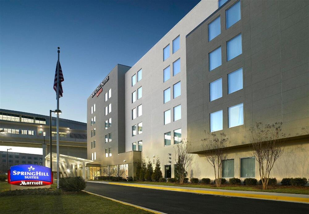 Foto del exterior de Hotel SpringHill Suites by Marriott Atlanta Airport Gateway