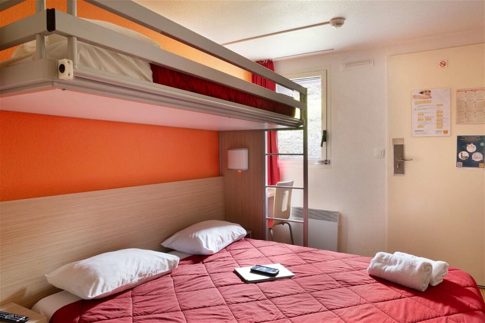 Foto de una habitación de Hotel Première Classe La Ville-Du-Bois