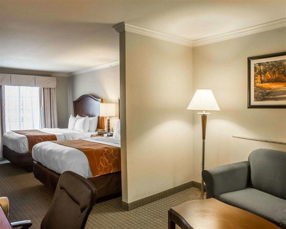 Foto de una habitación de Hotel Comfort Suites Cincinnati North