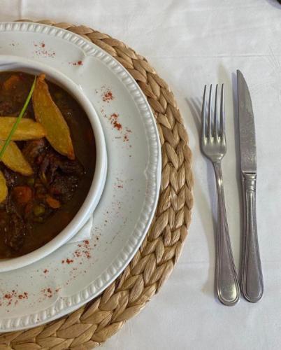 Foto de restauración de Hotel &amp;amp; Restaurante Peña