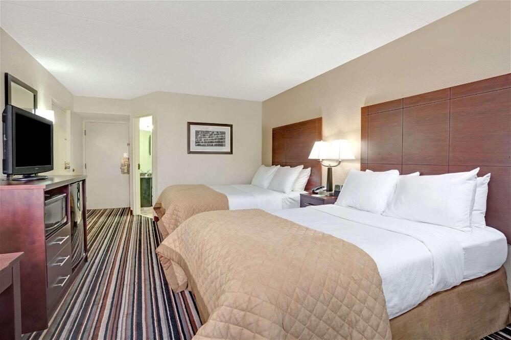 Foto de una habitación de Hotel Wyndham Garden Charlotte Airport Southeast