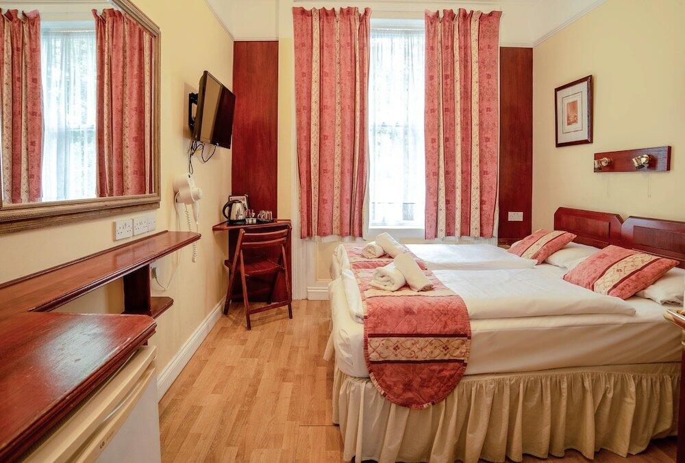 Foto de una habitación de Dolphin Hotel