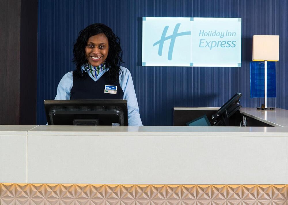 Foto de las zonas nobles de Holiday Inn Express London - Wandsworth, an IHG Hotel