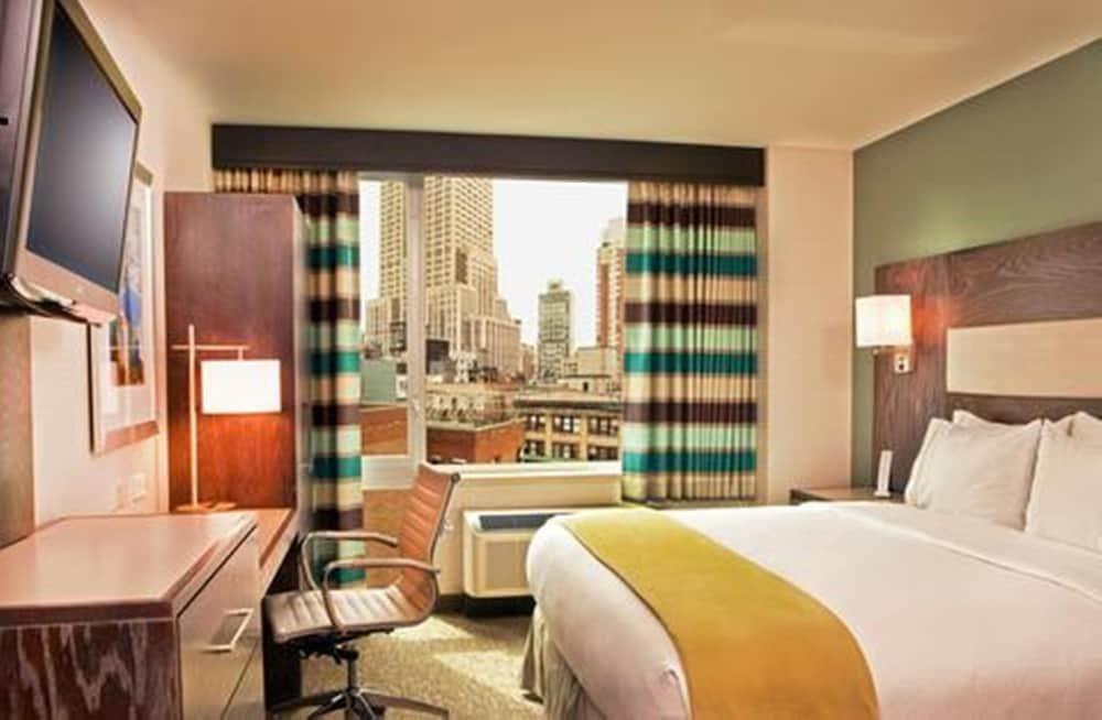 Foto de una habitación de Holiday Inn Express Manhattan Times Square South, an IHG Hotel