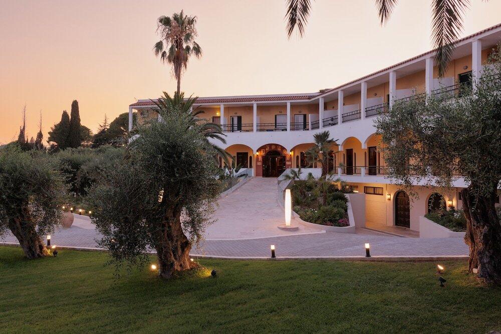 Foto del exterior de Paradise Hotel Corfu