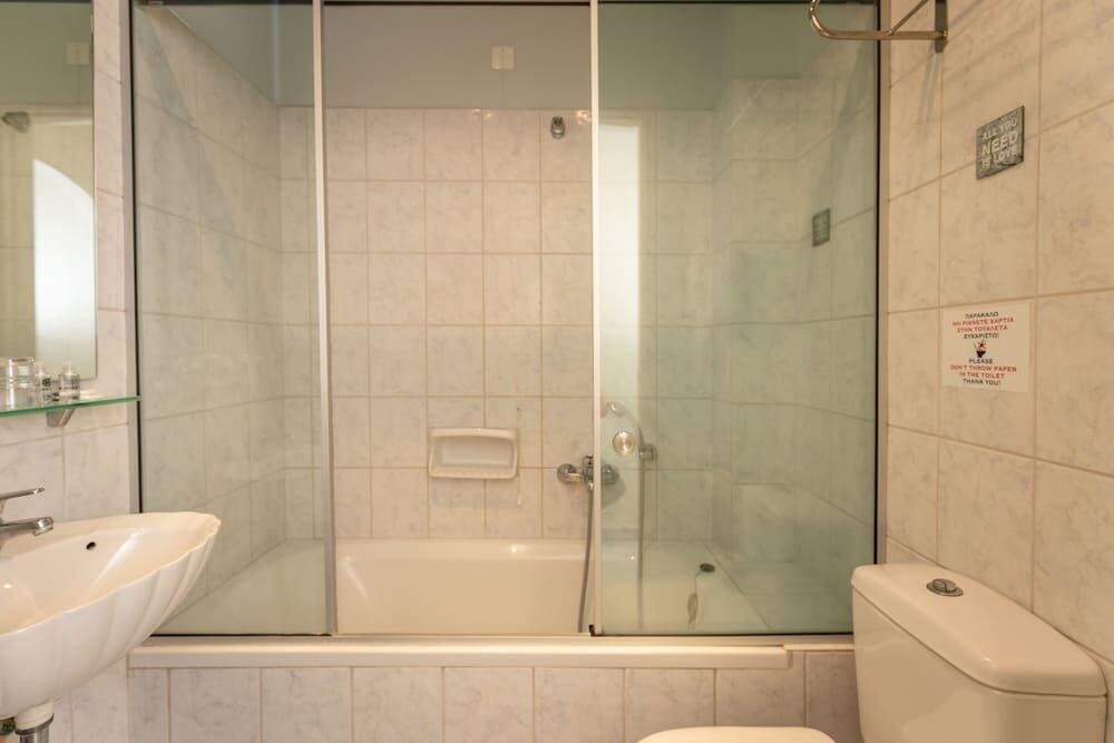 Foto del baño de Opera Blue Hotel