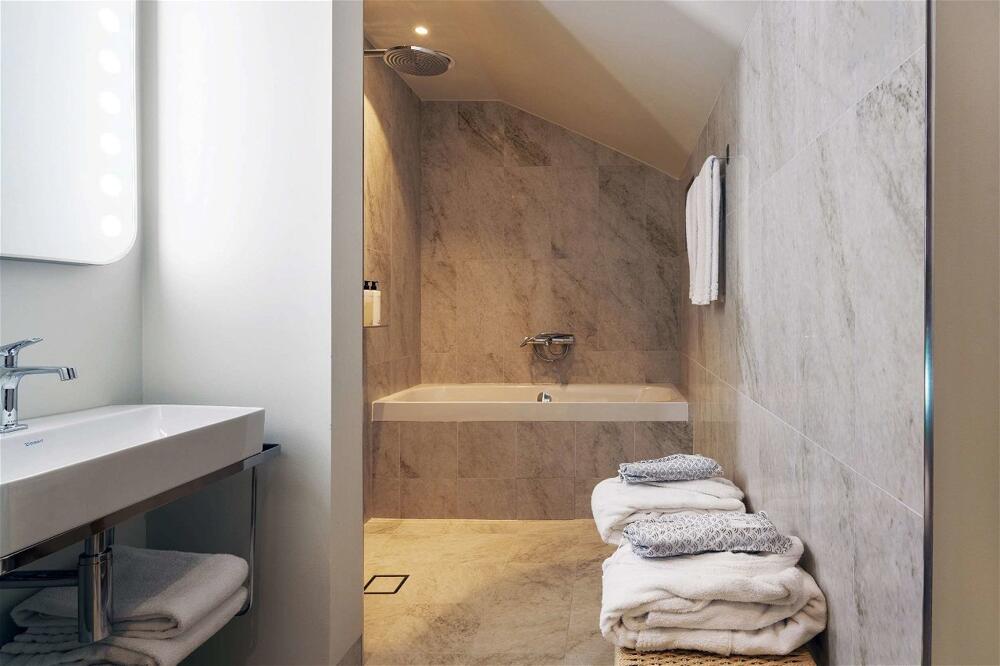 Foto del baño de Berns, Historical Boutique Hotel &amp;amp; House of Entertainment since 1863