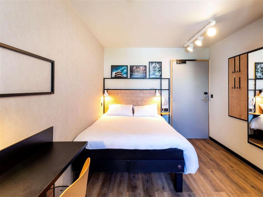 Foto de una habitación de Hotel Ibis Pau Centre