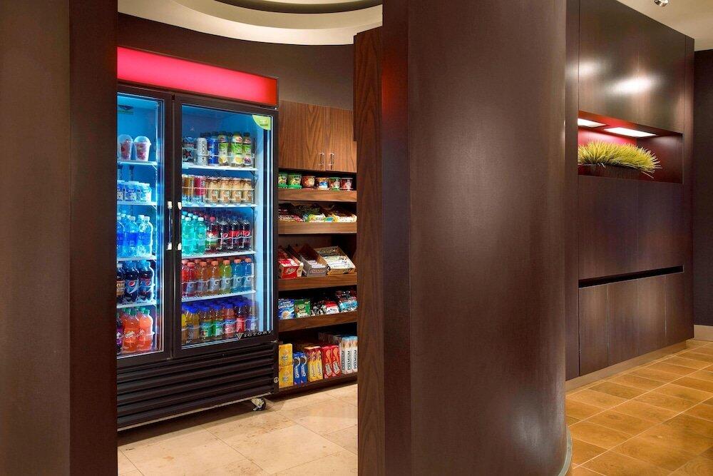 Foto de los servicios de Hotel Courtyard Anaheim Resort/Convention Center