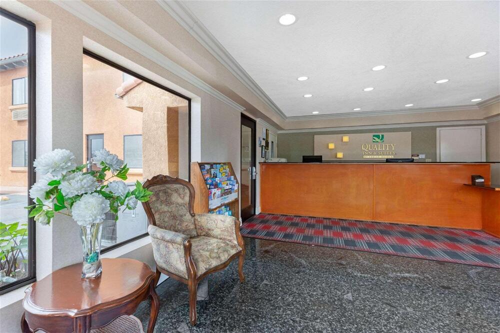 Foto de las zonas nobles de Hotel Quality Inn &amp;amp; Suites Oceanside Near Camp Pendleton