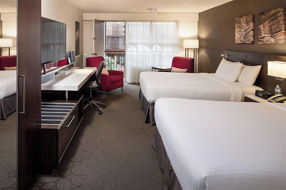 Foto de una habitación de Delta Hotels by Marriott Calgary South