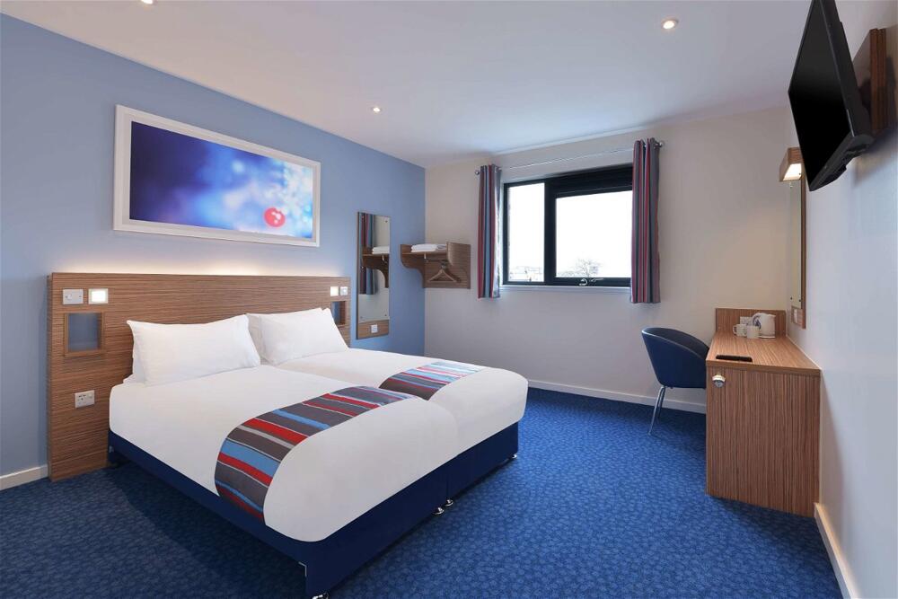 Foto de una habitación de Hotel Travelodge Stratford Upon Avon