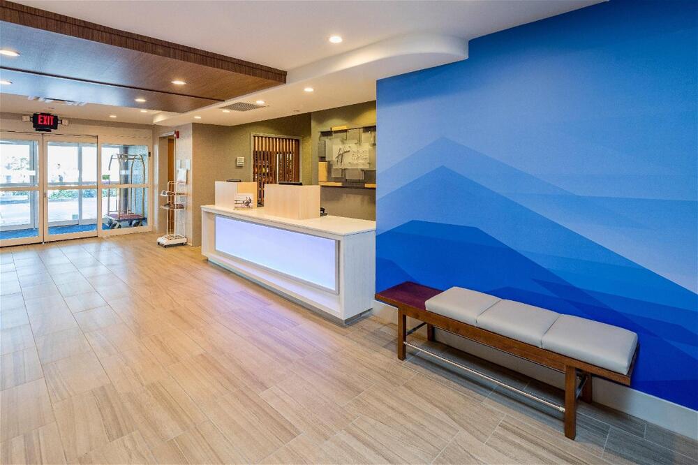 Foto general de Holiday Inn Express Hotel &amp;amp; Suites Modesto-Salida, an IHG Hotel