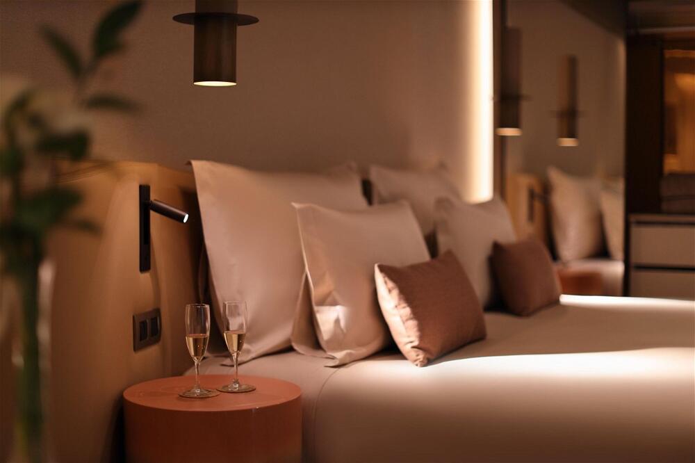 Foto de una habitación de Hotel The Views Baia - Adults Only