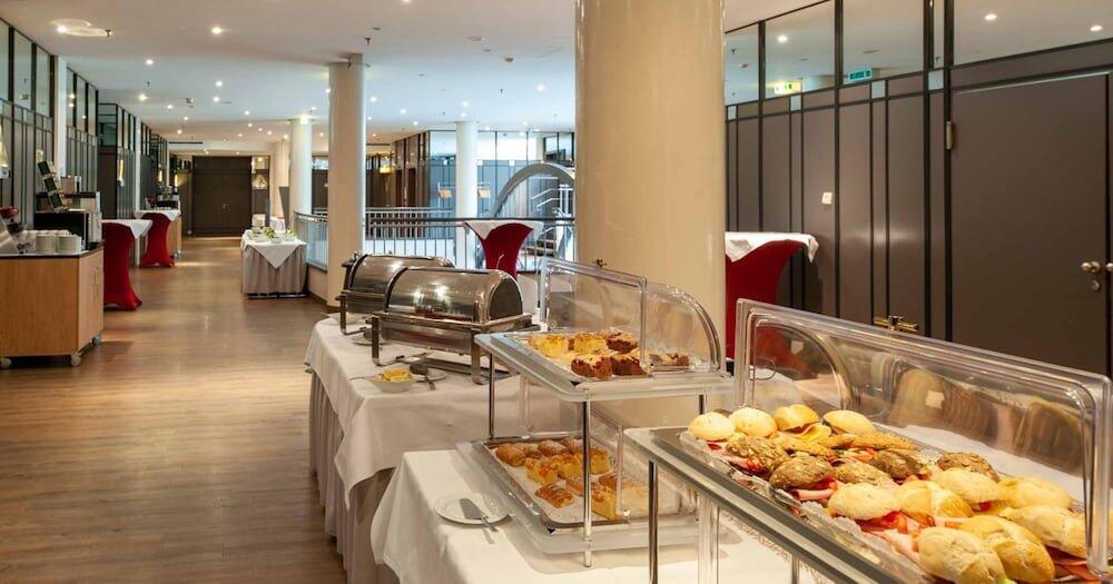 Foto de restauración de Hotel Metropol
