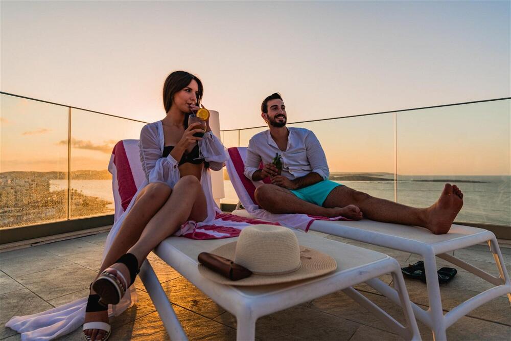 Foto de los servicios de Seaview Hotel - Adults Only 16 Plus