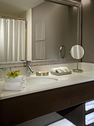 Foto del baño de Cambridge Suites Hotel Halifax