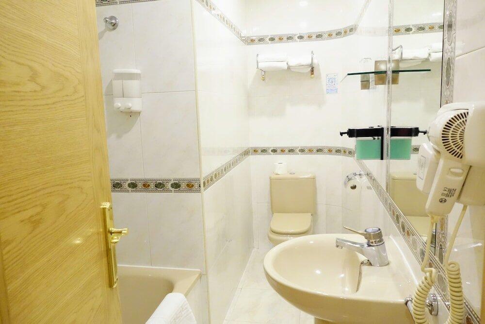 Foto del baño de Hostal Toledo