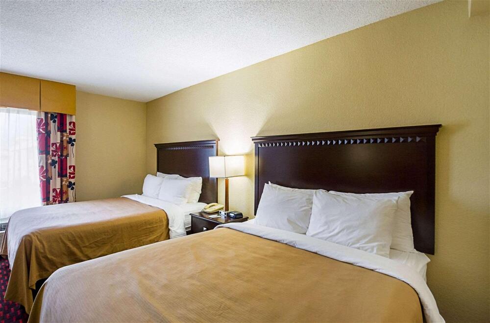 Room – Hotel Quality Inn &amp;amp; Suites