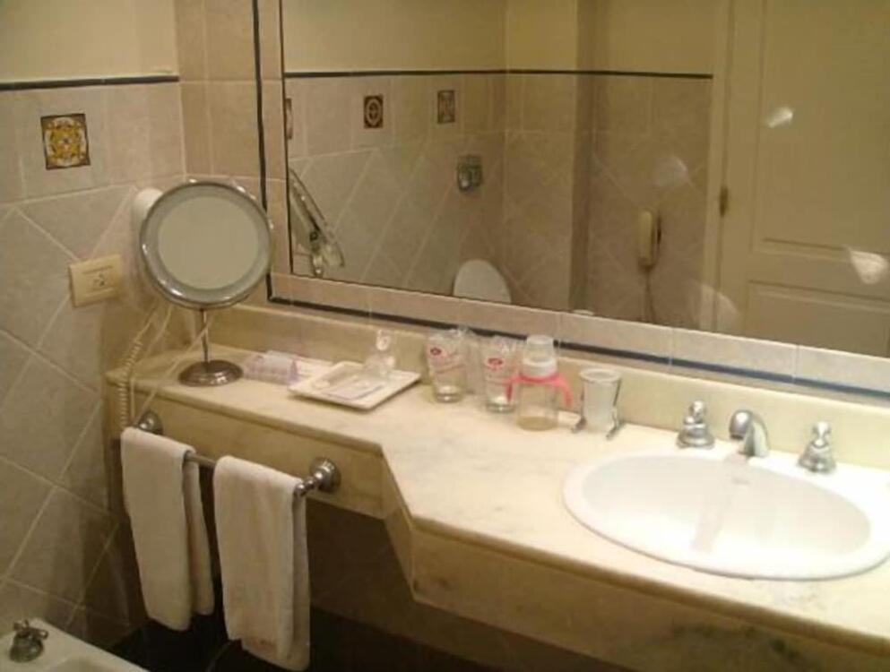 Bathroom – San Miguel Plaza Hotel All Inclusive