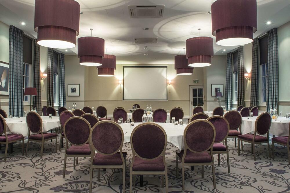 Foto de los servicios de Hotel De Vere Wokefield Estate