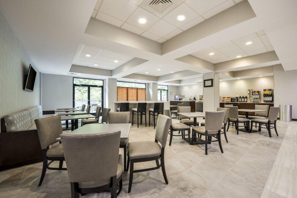 Foto de restauración de Hotel Wingate by Wyndham Charlotte Airport