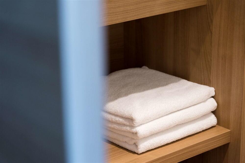 Foto de una habitación de The Originals Boutique, Hôtel Neptune, Montpellier Sud (Inter-Hotel)
